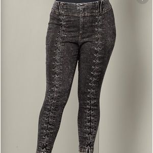 Size 18 Lace up plus size skinny jeans